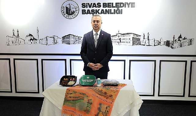 Büyük Birlik Partisi Sivas Belediye Lideri Dr. Adem Uzun, seçim devri vaatlerini “…Ve başlıyoruz” sloganıyla teker teker hayata geçireceğini tabir etmişti