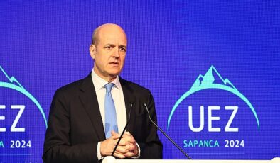 Eski İsveç Başbakanı Reinfeldt: “Küresel Yönetişime Gereksinimimiz Var”