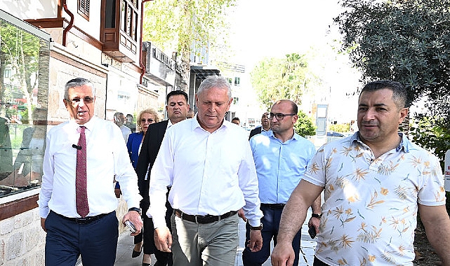 Lider Topaloğlu’ndan esnafa teşekkür ziyareti