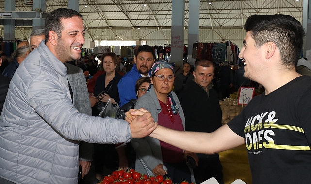 Narlıdere Belediye Başkanlığı vazifesine seçilen Lider Erman Uzun, ayağının tozuyla alana indi