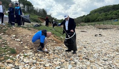 Sardala Koyu’ndan 30 poşet atık toplandı