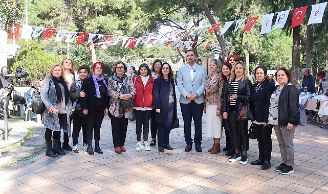 Bornova Belediyesi’nden anneler için “Hediyelik Eşya Günleri”