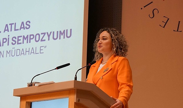 Dünyaya adaptasyonda annenin dokunması ve şefkatli ses tonu tesirli oluyor