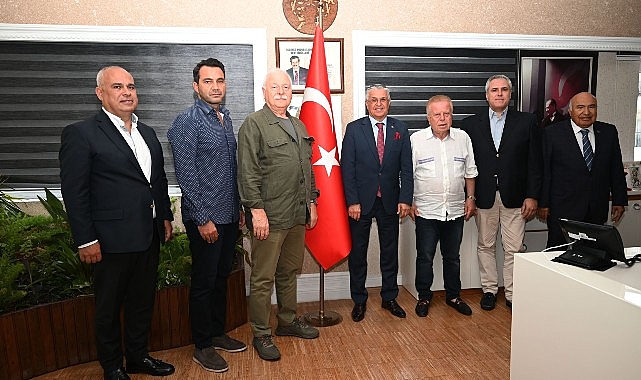 Eski Merkez Valisi Hasan Özdemir’den Lider Topaloğlu’na ziyaret