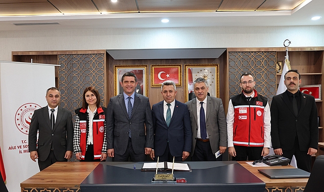 Kandıra Belediye Başkanı Erol Ölmez her yıl 15 Mayıs’ta tüm dünyada kutlanan Aile Haftası münasebetiyle Kandıralı yeni evlenecek çiftlere yeni bir hizmetin muştusunu verdi.