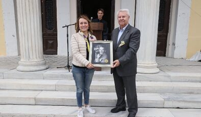 Konak Belediye Başkanı Nilüfer Çınarlı Mutlu, İzmir Atatürk Lisesi’nin Pilav Günü’ne katıldı