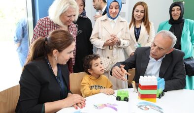 Küçükçekmece’de Bi’Mola Manisiz Hayat Merkezi’ni hizmete açtı