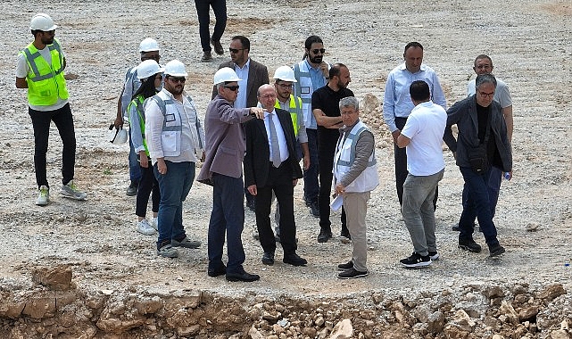 Lider Pekyatırmacı, “Türkiye’nin en kapsamlı spor tesislerinden birini Konya’ya kazandıracak olmanın memnunluğunu yaşıyoruz” dedi.