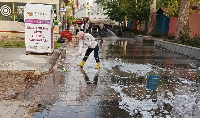 Sanat Sokağı’nda paklık çalışması