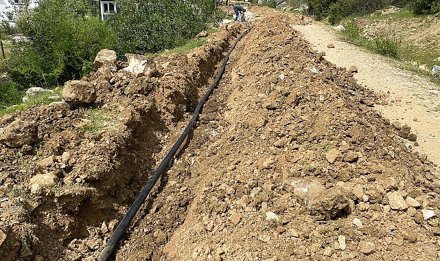 Antalya Büyükşehir’den Aksekili üreticilere sulama borusu dayanağı