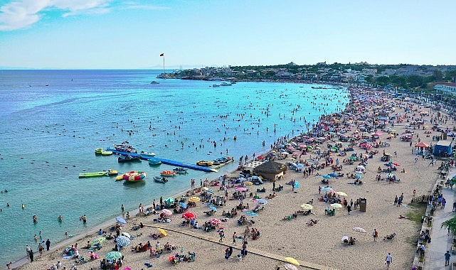 Didim Belediyesi 9 günlük Kurban Bayramı tatilinde, Didim’e gelen yerli ve yabancı ziyaretçilerini en güzel biçimde konuk edebilmek için çalışmalarını kesintisiz bir biçimde sürdürdü