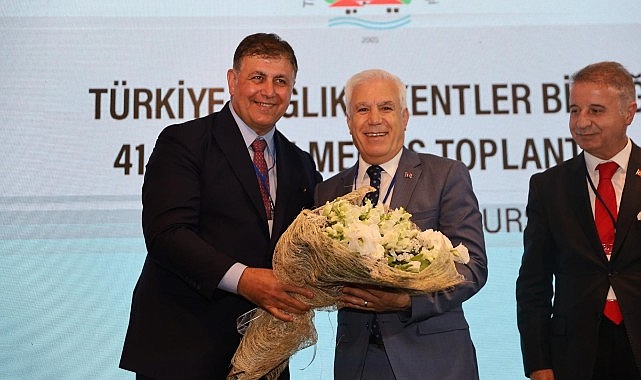 İzmir Büyükşehir Belediye Lideri Dr. Cemil Tugay, Sağlıklı Kentler Birliği Lideri oldu “İklim krizi ile çaba için mahallî aksiyon planları oluşturacağız”