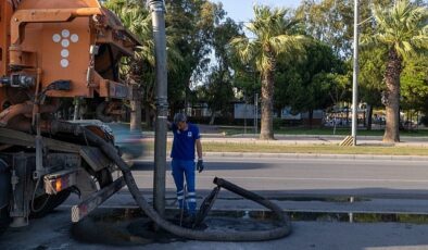 İzmir’in altyapı sınırlarında paklık seferberliği