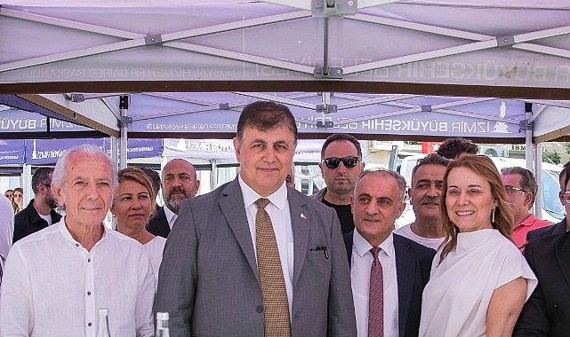 Lider Tugay moda dalının temsilcileriyle buluştu