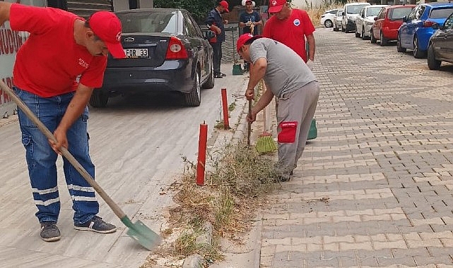 Menderes Belediyesi’nde Yol Paklığı